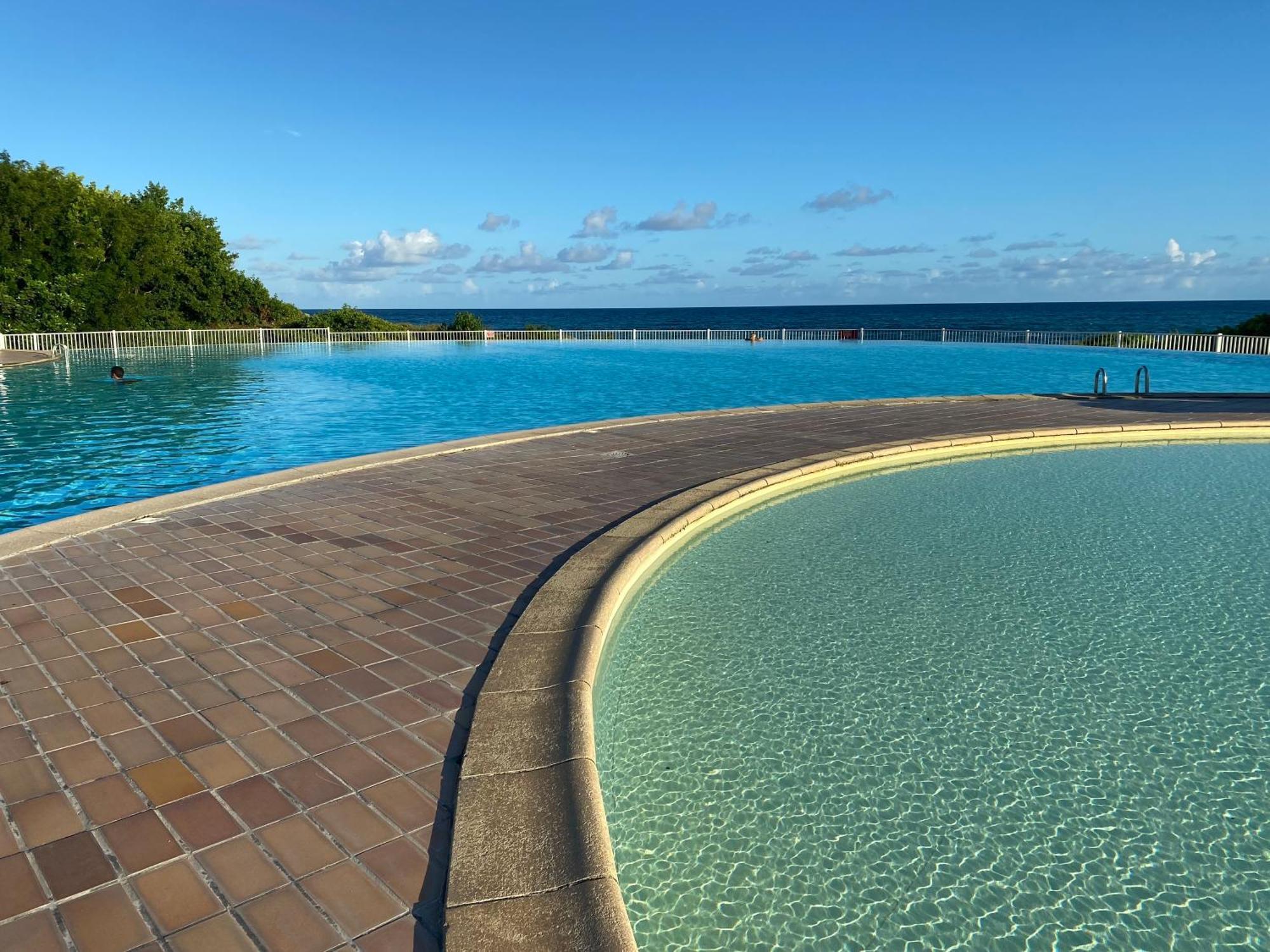 Ti Kaz Emeraude - Mer, Soleil Et Sable Fin, Piscine Et Tennis Saint-Francois  Buitenkant foto